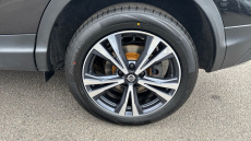 Nissan Qashqai 1.3 DiG-T N-Connecta 5dr Petrol Hatchback